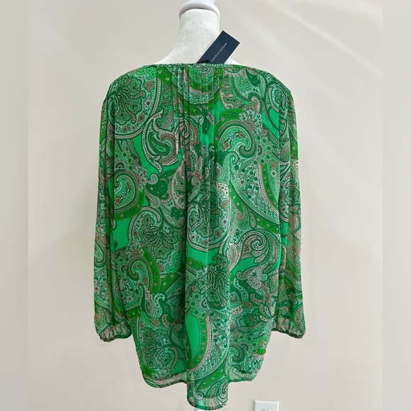 NWT Tommy Hilfiger Women’s Pintuck‎ Pleat Paisley Blouse Size XL - Picture 5 of 10